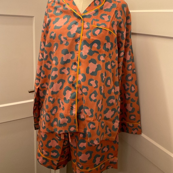 🐆 Powder Leopard Pyjamas (pajamas)🐆 - Picture 4 of 14